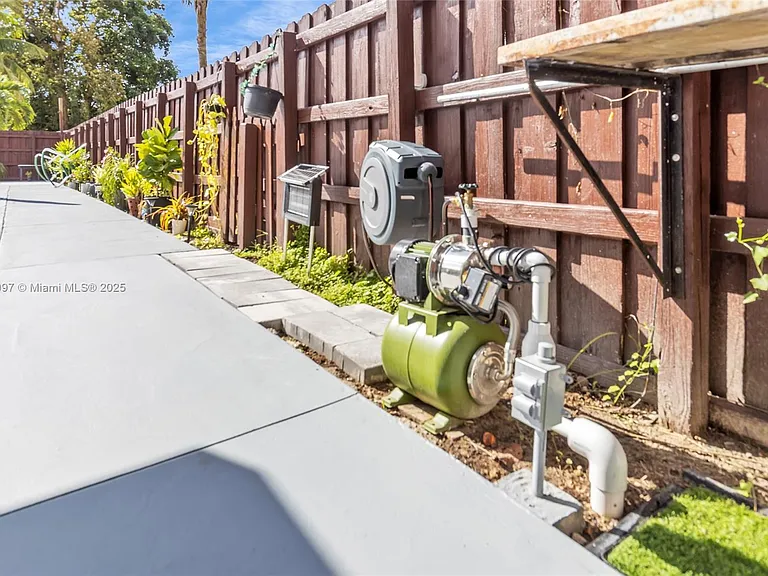 29928 SW 159th Dr — Photo 40