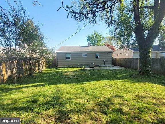 3rd image of 116 Cedar Hill Rd