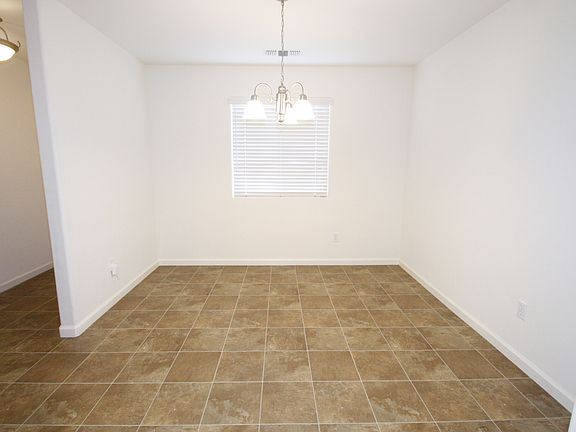 3rd image of 2611 W Porter Ave