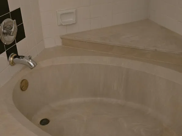 102 Weybridge Circle #D, Royal Palm Beach, FL 33411