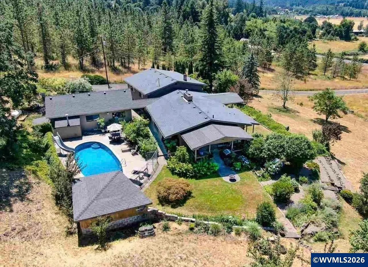30971 Sodaville Rd photo 1