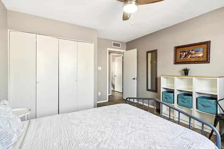 3209 S Los Feliz Dr — Photo 26