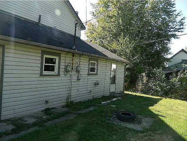 2nd image of 120-122 S Crawford St