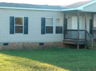 951 Willow Lake Rd, Buckingham, VA 23921