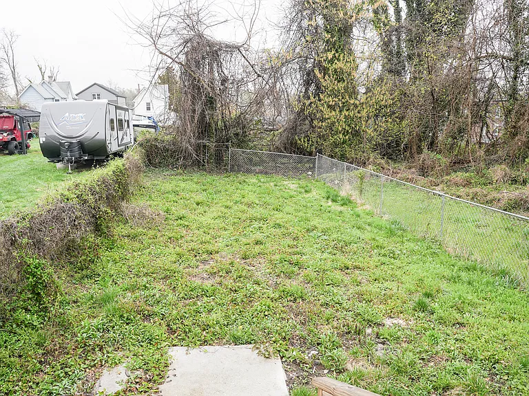 Wrenwood Ave — Photo 20