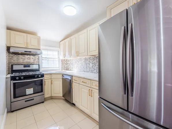 130-16 Inwood Street image 15 of 41