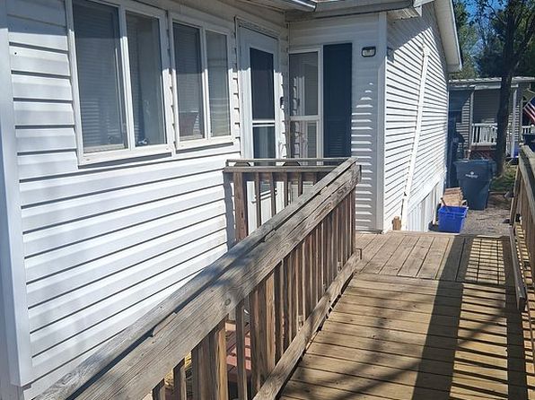 25 Valley Dr