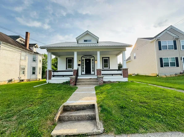 322 S 5th St, Oxford, PA 19363