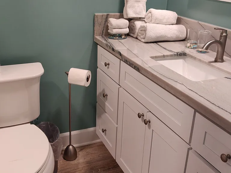 515 Monterey Ln — Photo 15