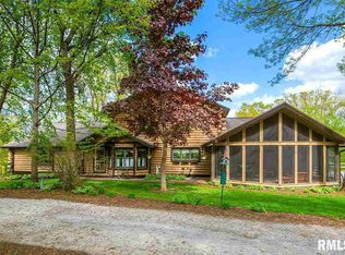 8115 149th St W, Taylor Ridge, IL 61284