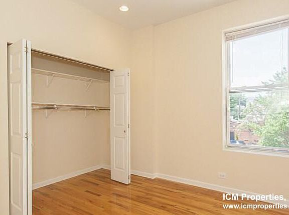 5th image of 2454 N Southport Ave #2A
