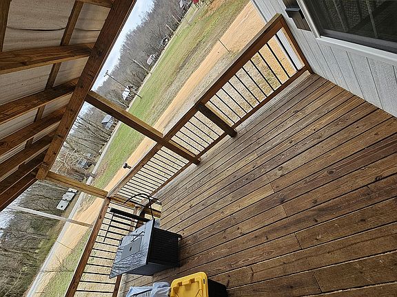 4th image of 18 Nature Ln
