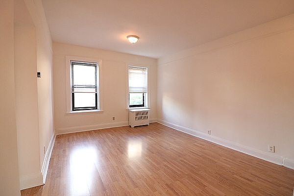 1st image of 465 W 51st St #4DD