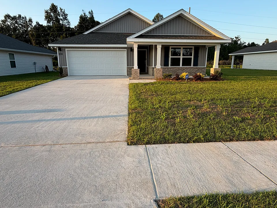 8380 Spruce Pine Dr