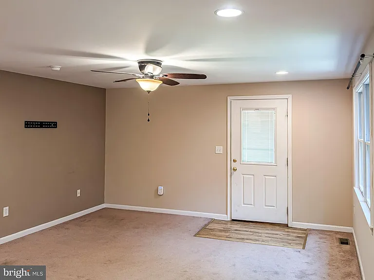 5115 Irving St #2 — Photo 7