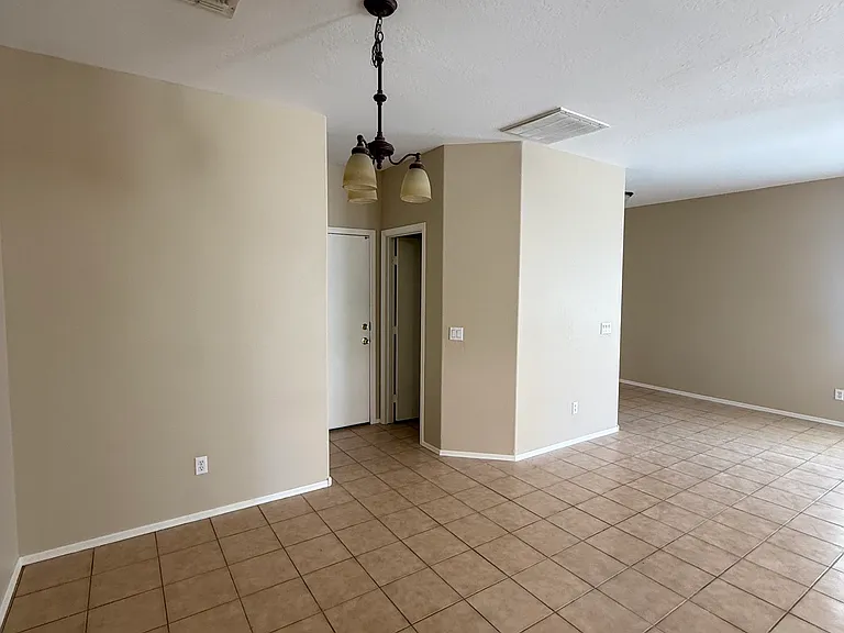 7035 W McMahon Way — Photo 8
