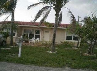 1211 NE 42nd Ct, Pompano Beach, FL 33064