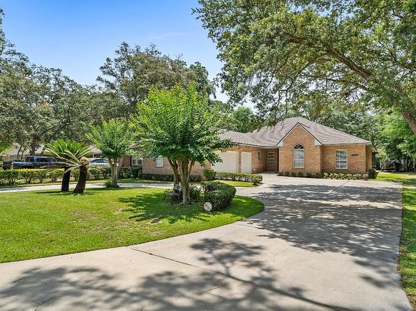 429 Hilltop Dr