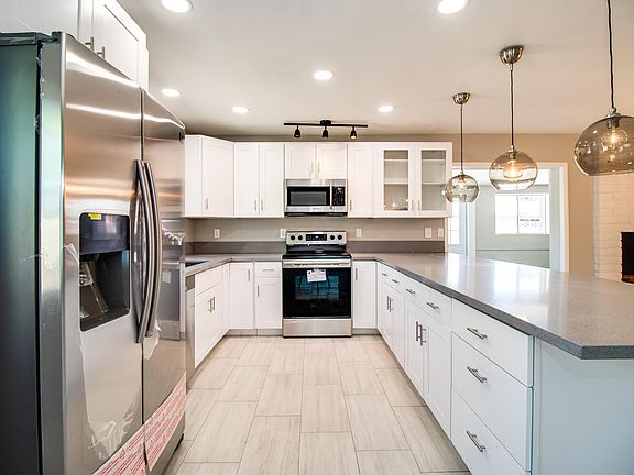 5th image of 7315 N 47th Ave