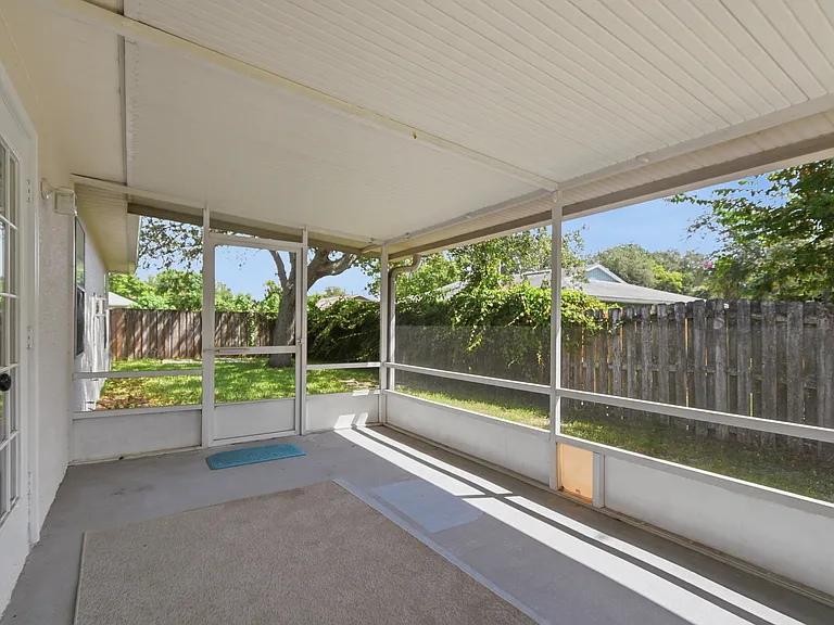 341 Shamrock Rd — Photo 26