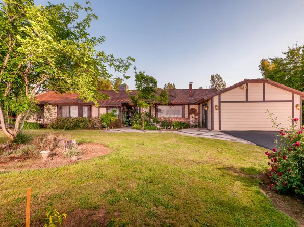 13339 E Rialto Ave, Sanger, CA 93657