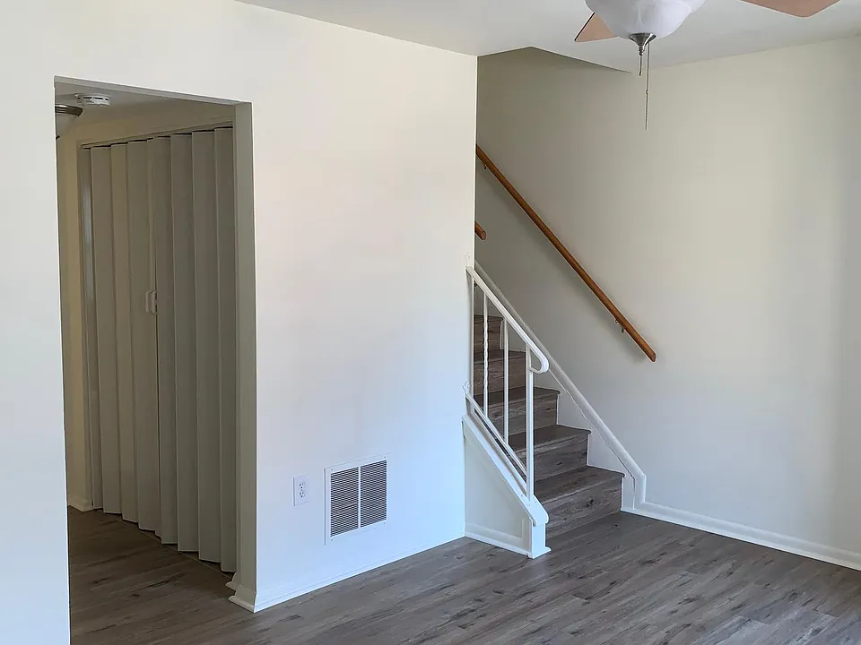 10 Heritage Ct