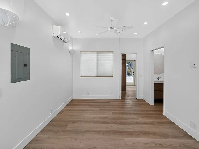 1216 Lagan Ave — Photo 10