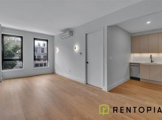 130 Hope St APT 601, Brooklyn, NY 11211