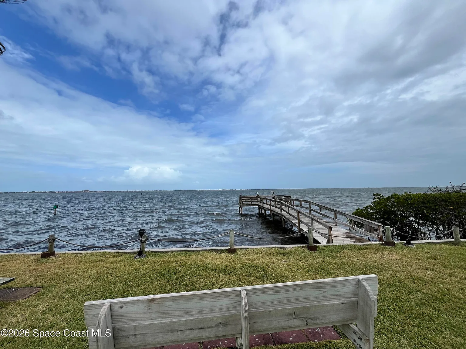 3 bed, 2.0 bath, 1480 sqft, $2,045 — Photo 3