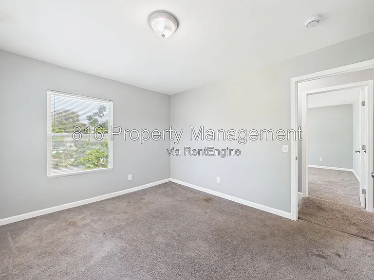 1256 Pennsylvania Ave — Photo 10