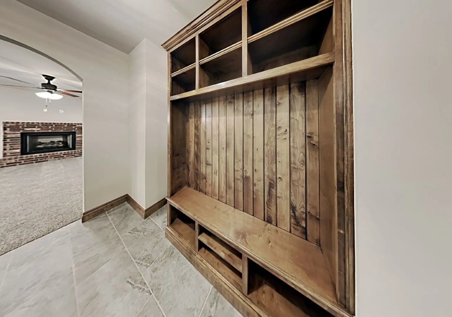 Very Nice 3 Bedroom 2 Bath Home in Yukon Schools — Photo 4