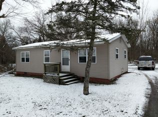 6133 Pipestone, Eau Claire, MI 49111