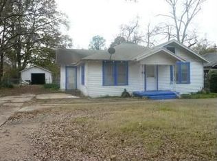 3057 Syphon St, Shreveport, LA 71108