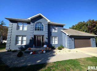 501 Cardinal Dr, Mount Vernon, IL 62864