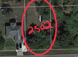 2502 74th St W, Lehigh Acres, FL 33971