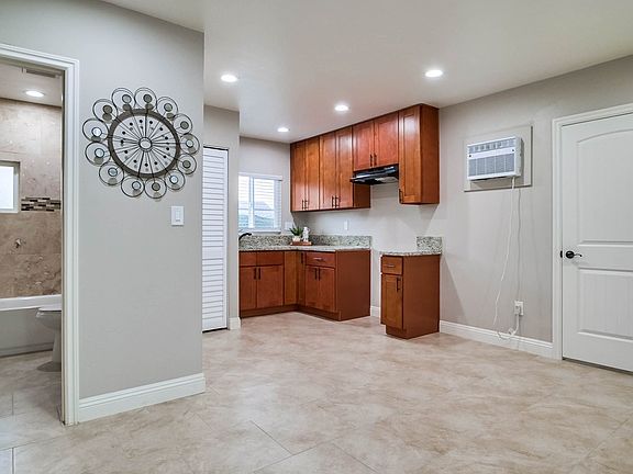3rd image of 1794 Davidson St #2