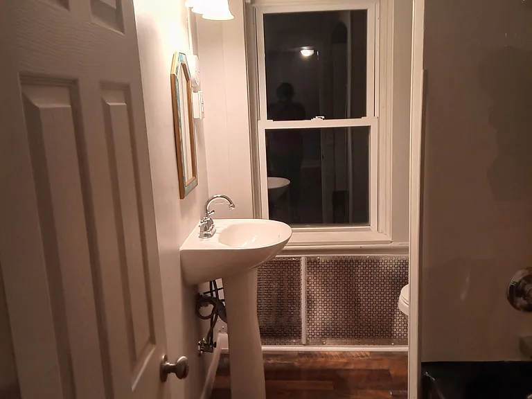 822 Jefferson Ave — Photo 9