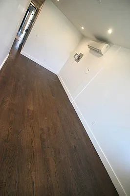 Rented by Delmark Realty LLC | media 28