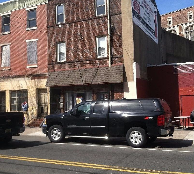 1st image of 2516 Frankford Ave