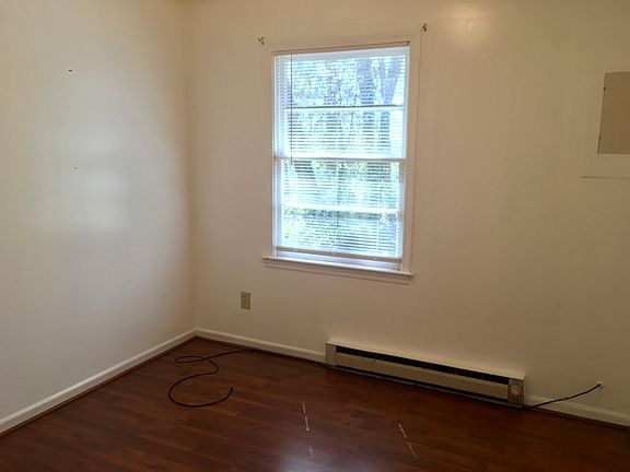 2nd image of 403 Digh St #1