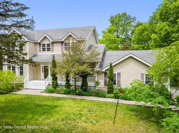 19 Fawn Hill Road, Chester, NY 10918