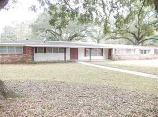 1204 Beacon Ln, Mobile, AL 36693