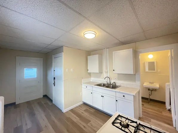 343 Hanover St #2, Manchester, NH 03104