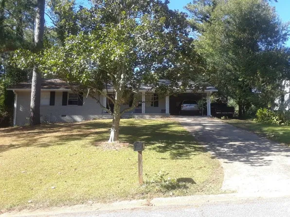 131 Merlin Dr, Athens, GA 30606