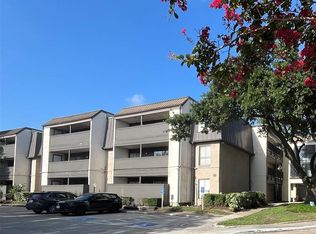 3005 Walnut Bend Ln APT 21, Houston, TX 77042