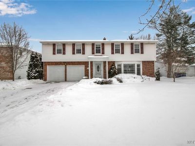 100 The Paddock, Buffalo, NY, 14221