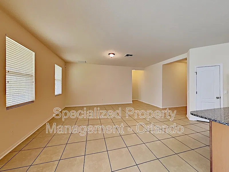 4 bed, 2.0 bath, 1843 sqft, $2,699 — Photo 3