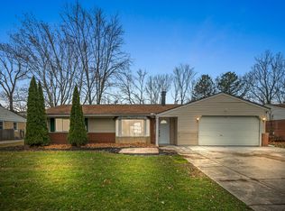 2479 Ivanhoe Dr, West Bloomfield, MI