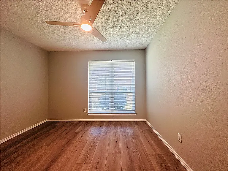 3117 Kingswood Dr — Photo 34
