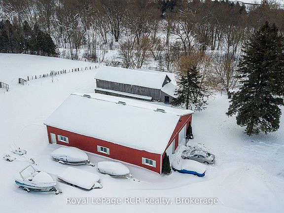 4th image of 837 7th Ave